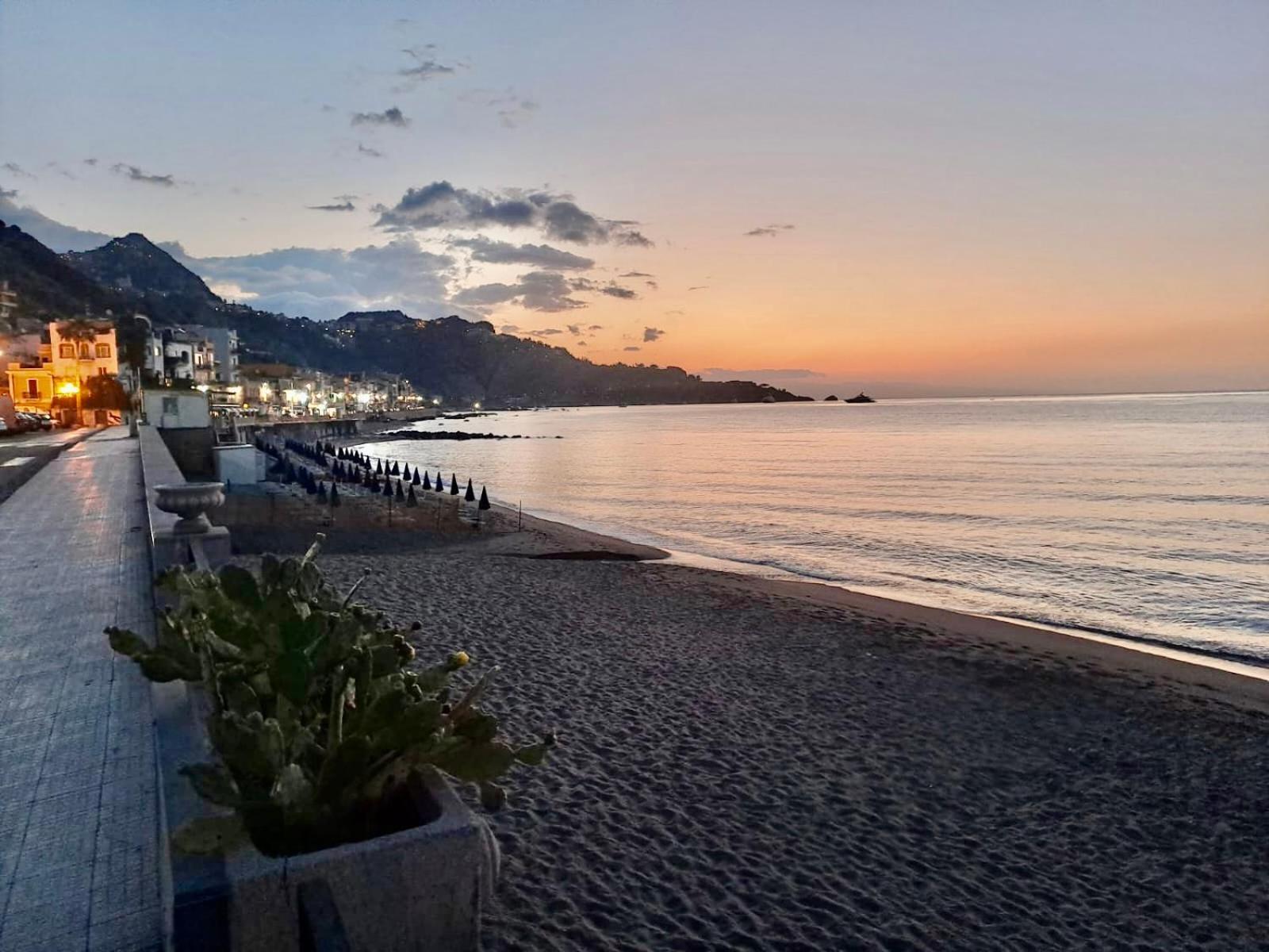 Апартаменты Nausica17 Naxos Bay Джардини-Наксос Экстерьер фото